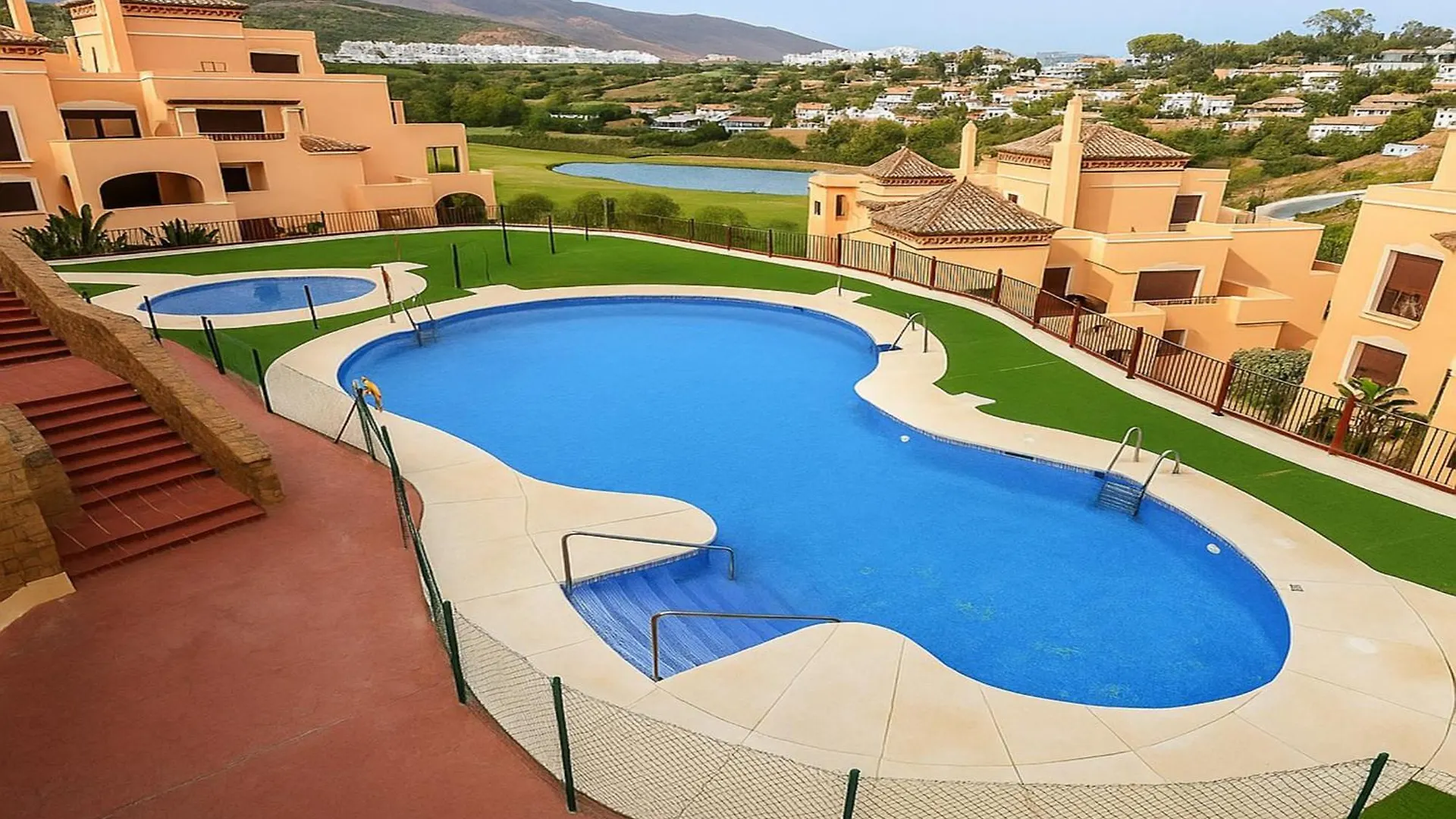 Dona Lucia Resort- Between Mountain And Sea Estepona