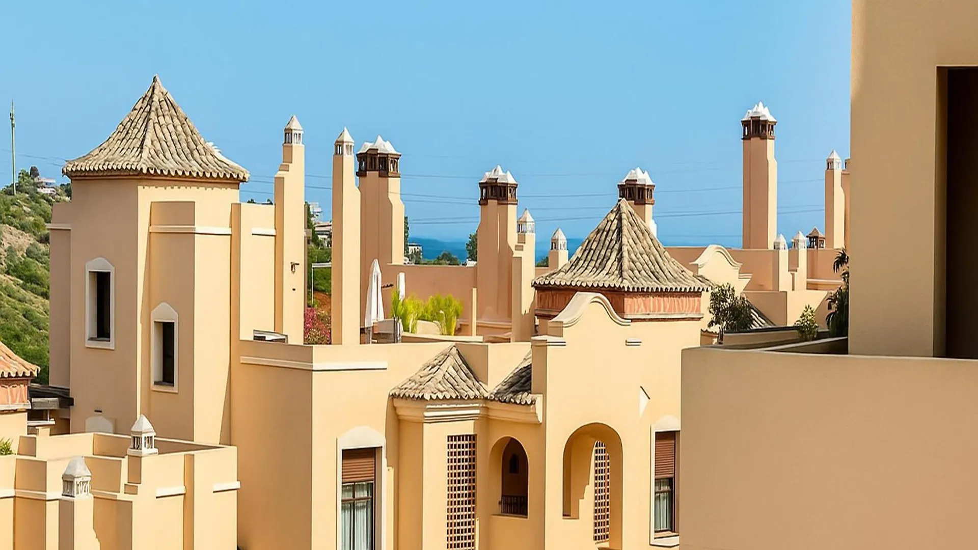 Dona Lucia Resort- Between Mountain And Sea Estepona